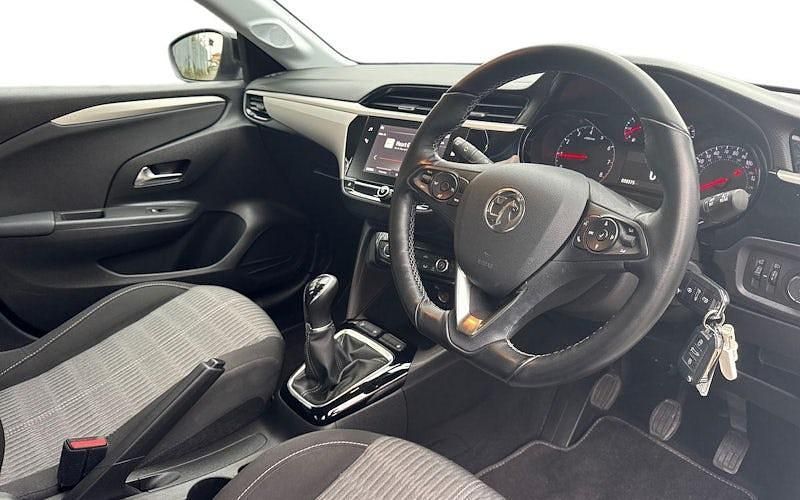 Used Vauxhall Corsa Edition 75 HP (55 kW) 2022 White Hatchback