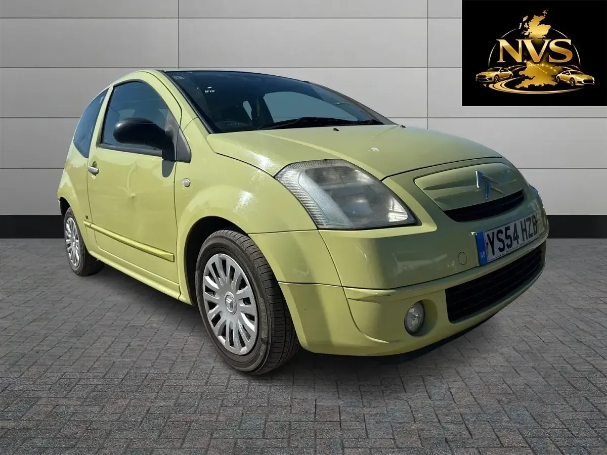 Używany Citroën C2 60 KM (44 kW) 2004 Żółty Hatchback