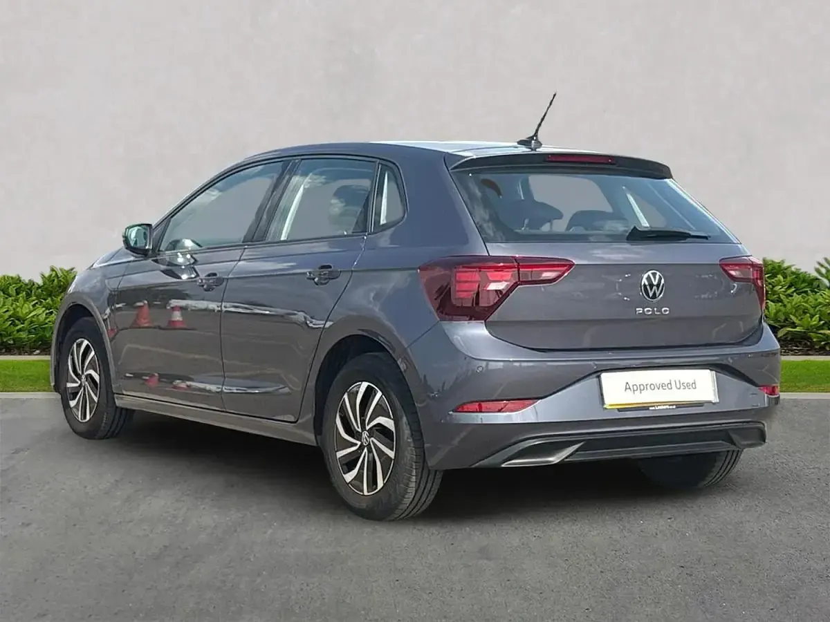 Used VW Polo Life 95 HP (69 kW) 2023 Grey Hatchback