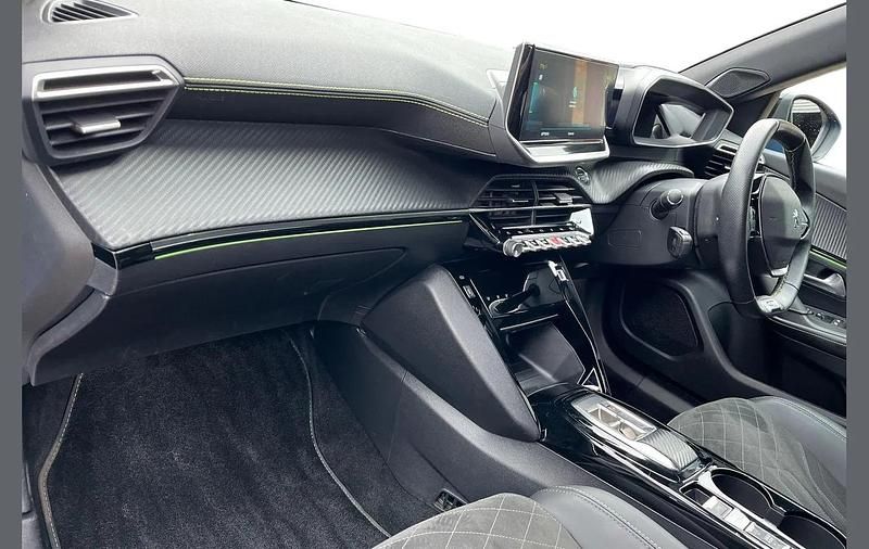 Used Peugeot e-2008 Premium 100 kW (136 HP) 2023 Blue SUV