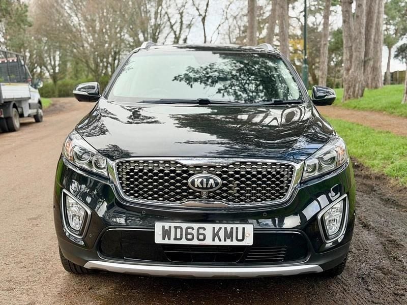Used Kia Sorento 200 HP (147 kW) 2017 Black SUV