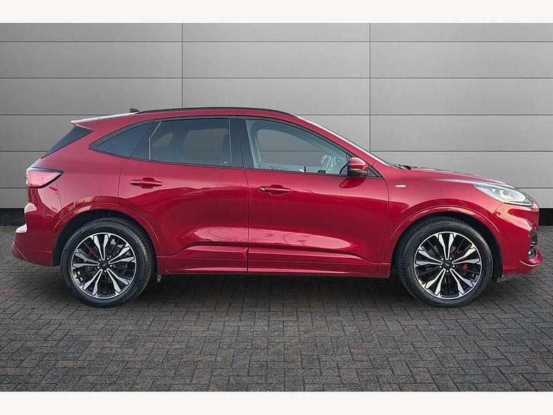 Used Ford Kuga ST-Line X 190 HP (139 kW) 2022 Red SUV