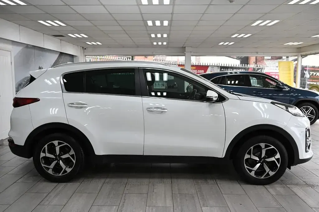 Used Kia Sportage 136 HP (100 kW) 2020 White SUV