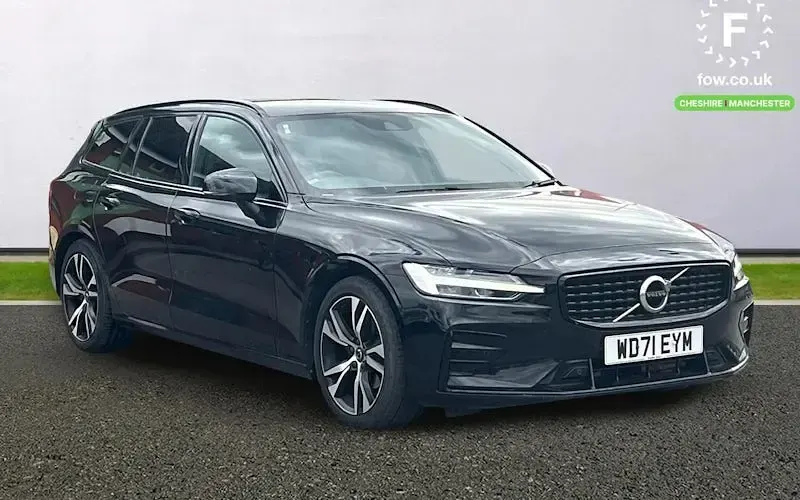 Begagnad Volvo V60 R-Design 163 HK (119 kW) 2021 Kombi