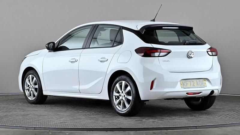 Used Vauxhall Corsa Design Edition 75 HP (55 kW) 2023 White Hatchback