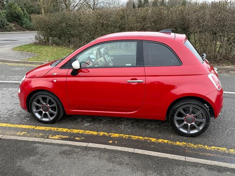 Used Fiat 500 Lounge 2014 Red Hatchback