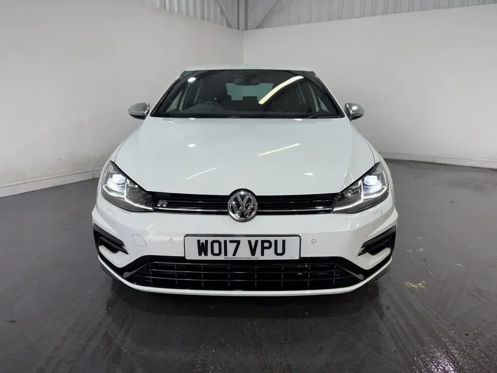 Used VW Golf VII R 310 HP (228 kW) 2017 White Hatchback