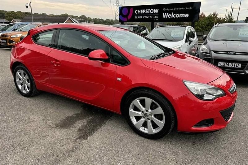 Used Vauxhall Astra GTC Sport 140 HP (102 kW) 2014 Coupe