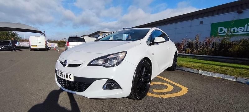 White Used 2016 Vauxhall Astra GTC Edition Hatchback | £4,495 (Fair price) - Image 1/4
