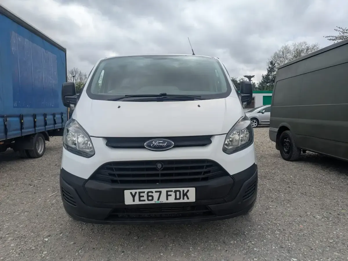 Usado Ford Transit Custom 105 HP (77 kW) 2017 Branco Van