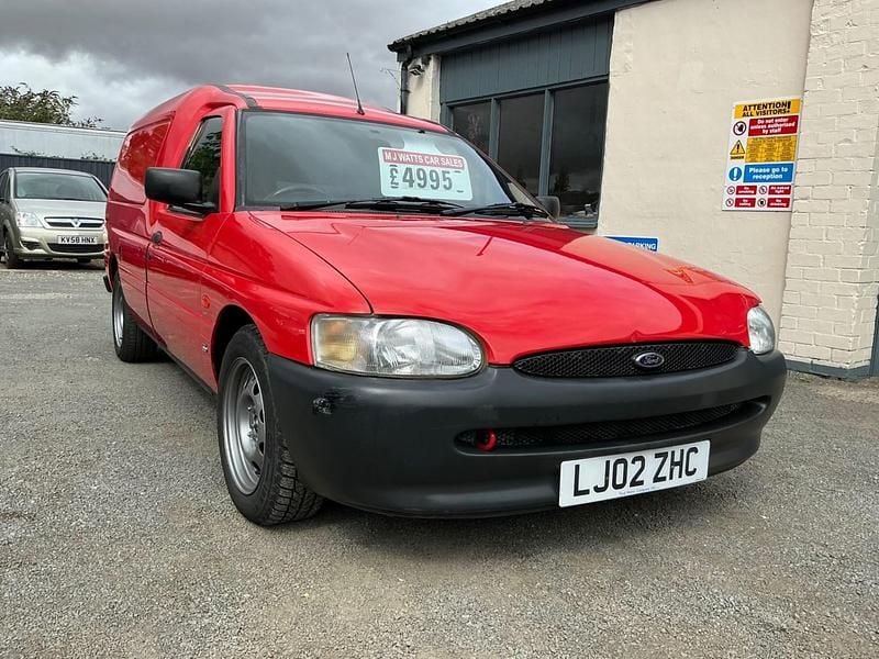 Red Used 2002 Ford Escort Van | £4,995 - Image 1/4