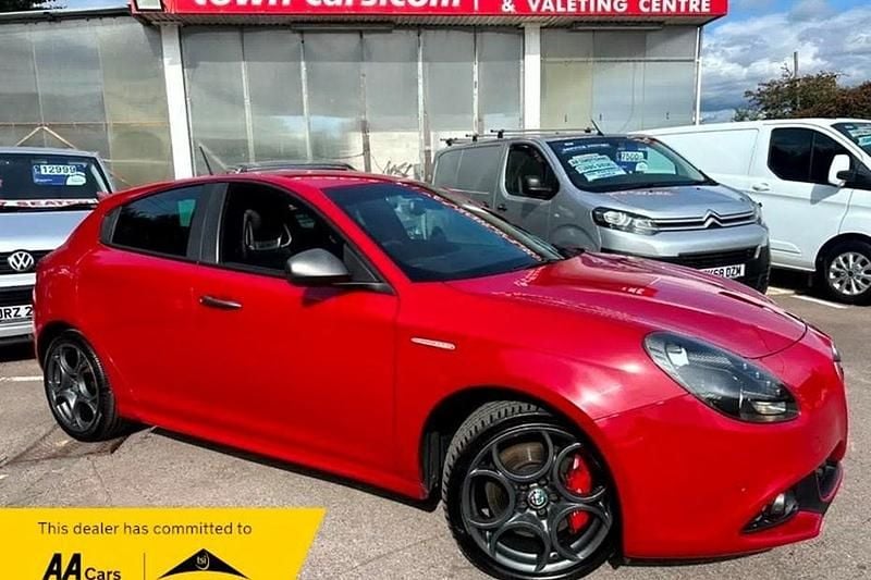 Red Used 2018 Alfa Romeo Giulietta Edizione Speciale Hatchback | £8,999 (Fair price) - Image 1/1