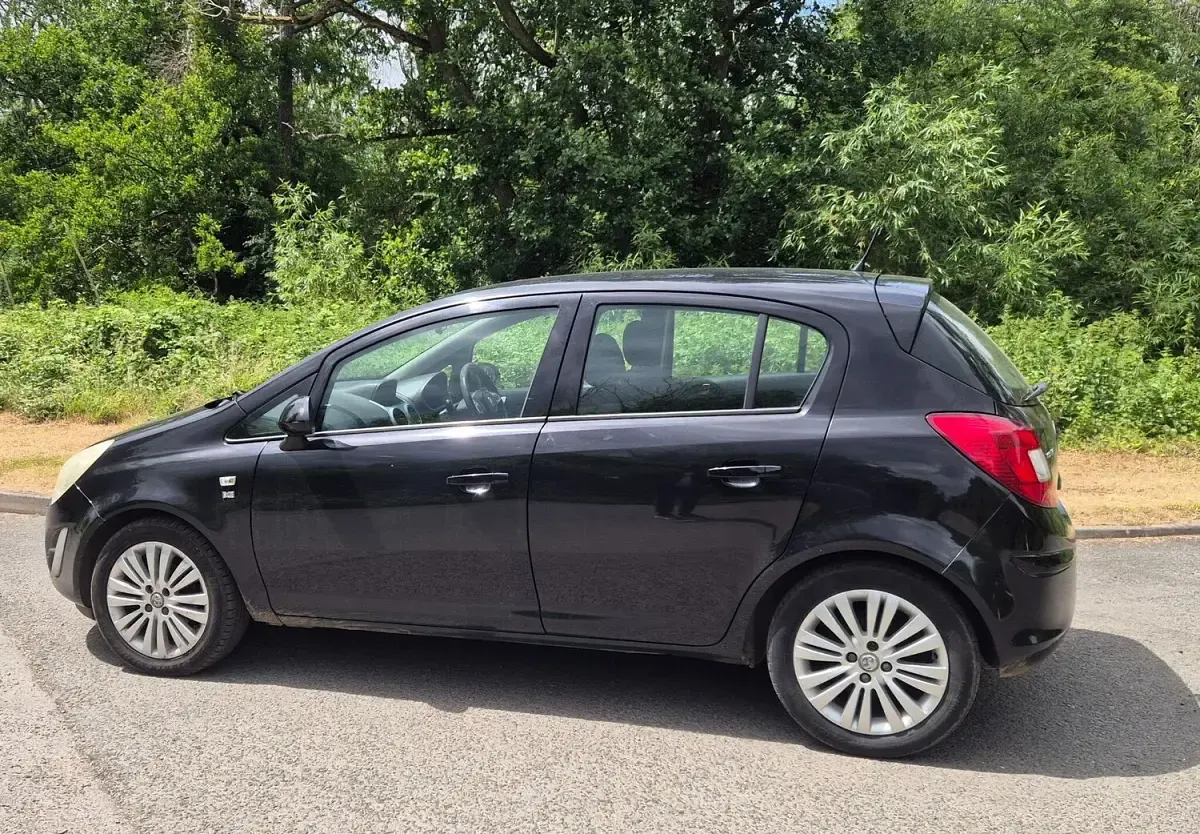 Used Vauxhall Corsa Excite 2011 Black Hatchback