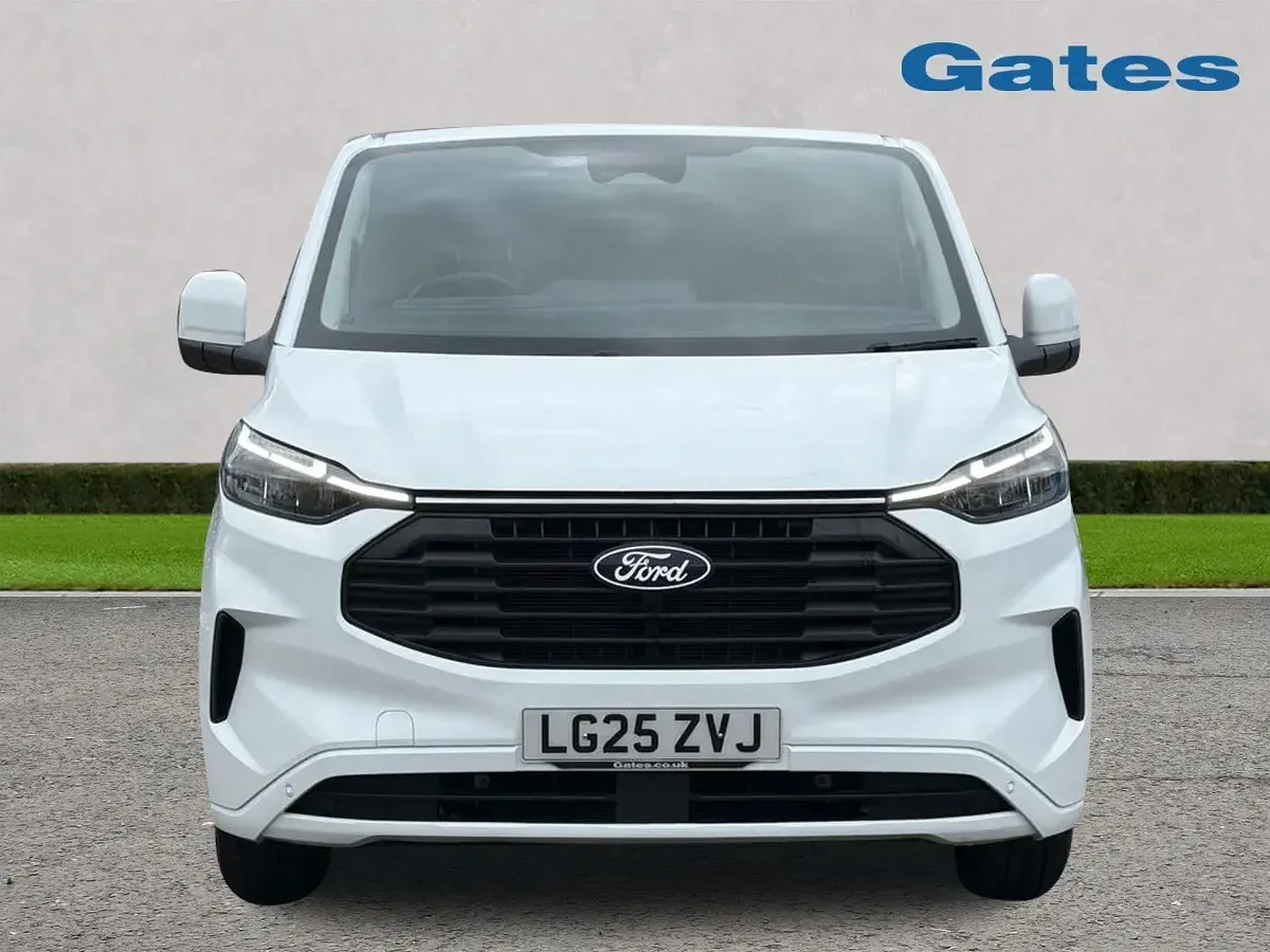 Usado Ford Transit Custom Limited 136 CV (100 kW) 2025 Blanco Van