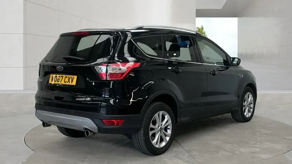Used Ford Kuga Titanium 150 HP (110 kW) 2018 Black SUV