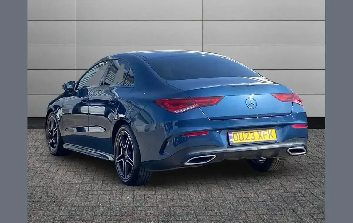 Used Mercedes CLA200 Executive 163 HP (119 kW) 2023 Blue Coupe