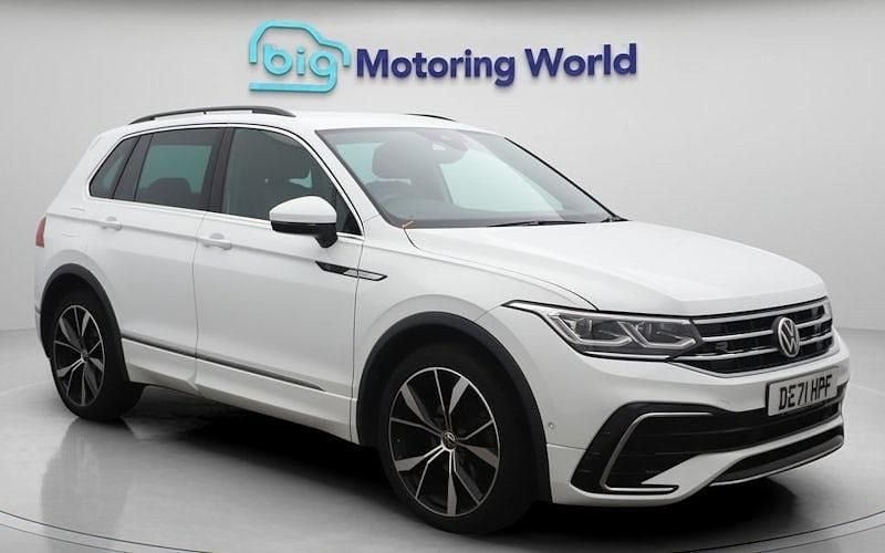 Used 2023 VW Tiguan R-line SUV | £24,900 (Good price) - Image 1/4