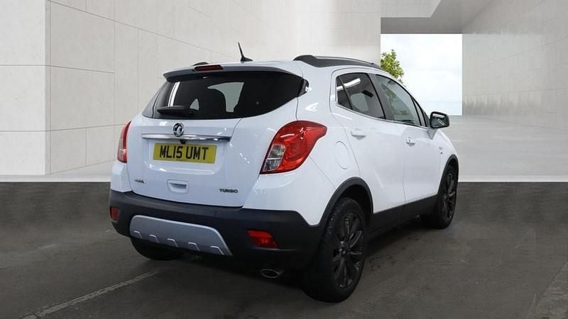 Used Vauxhall Mokka 140 HP (102 kW) 2015 White SUV