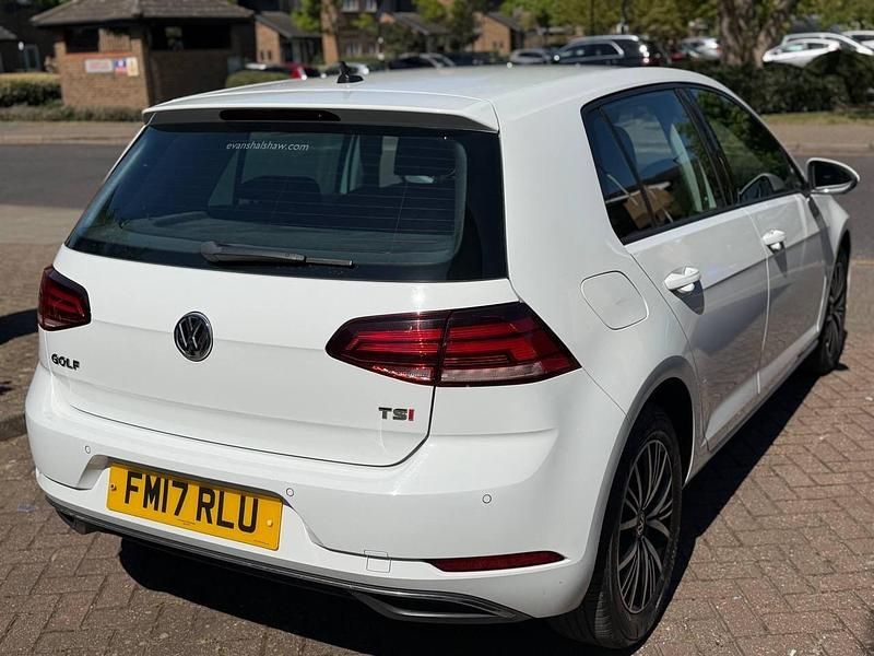 Used VW Golf VII SE 2017 White Hatchback