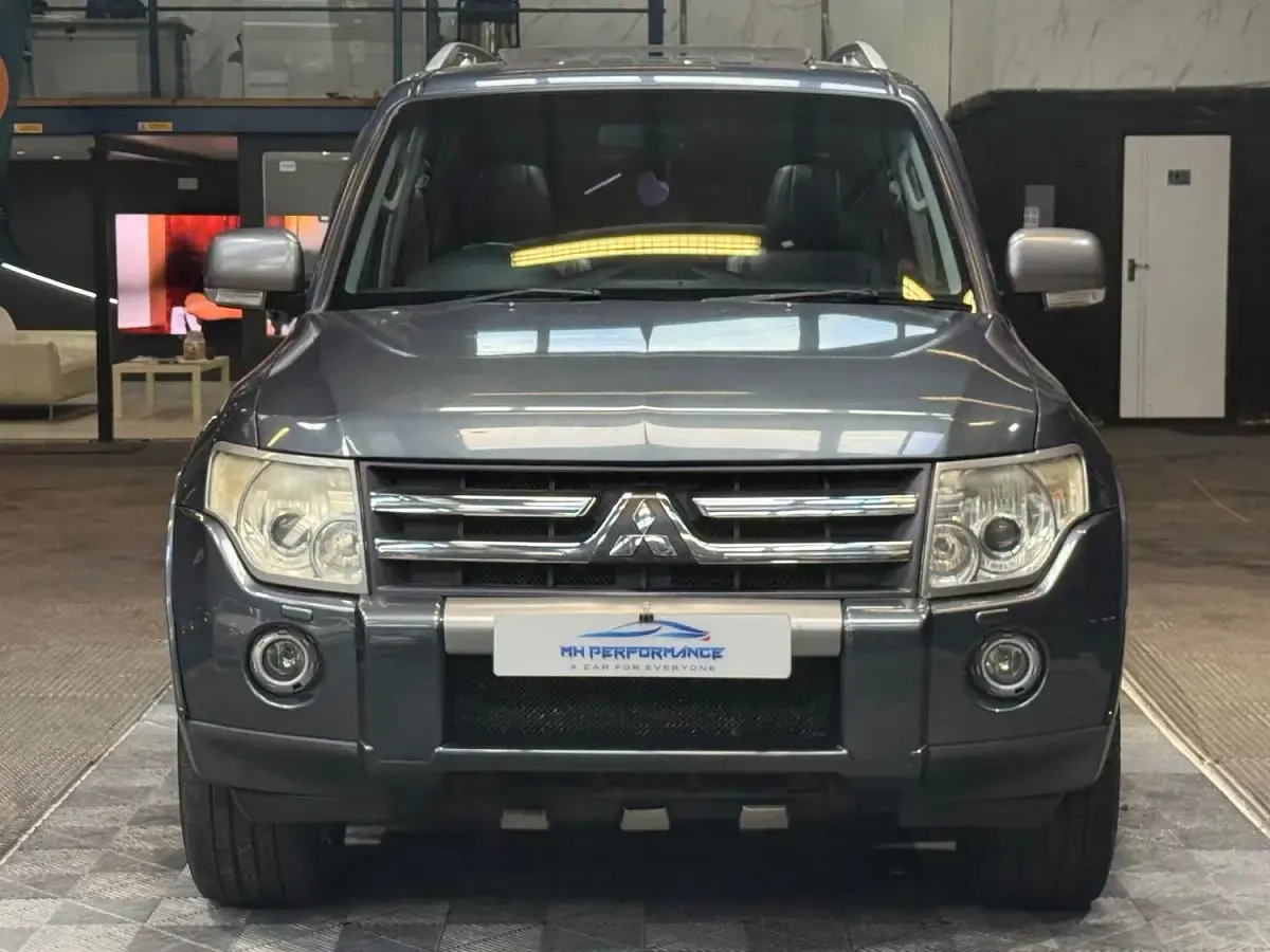 Used Mitsubishi Shogun 2009 Grey SUV