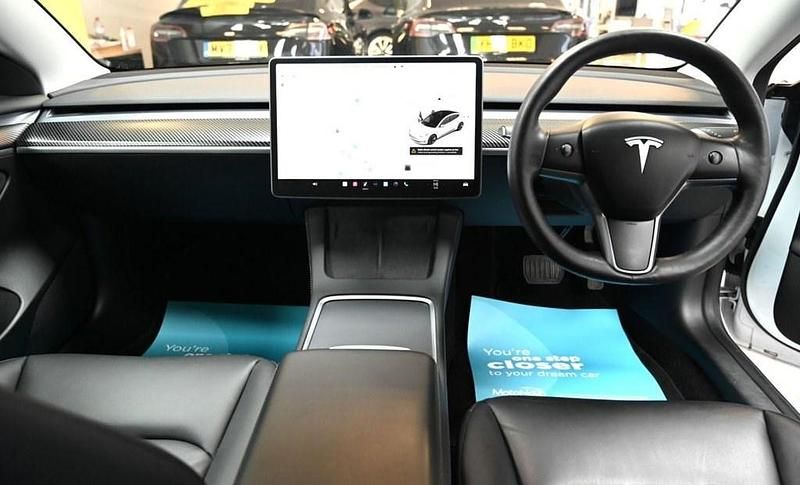 Used Tesla Model 3 Standard Range 208 kW (283 HP) 2021 White Sedan