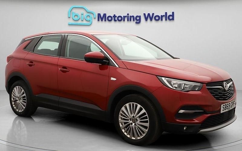 Used 2021 Vauxhall Grandland X Business Edition SUV | £12,700 (Good price) - Image 1/4
