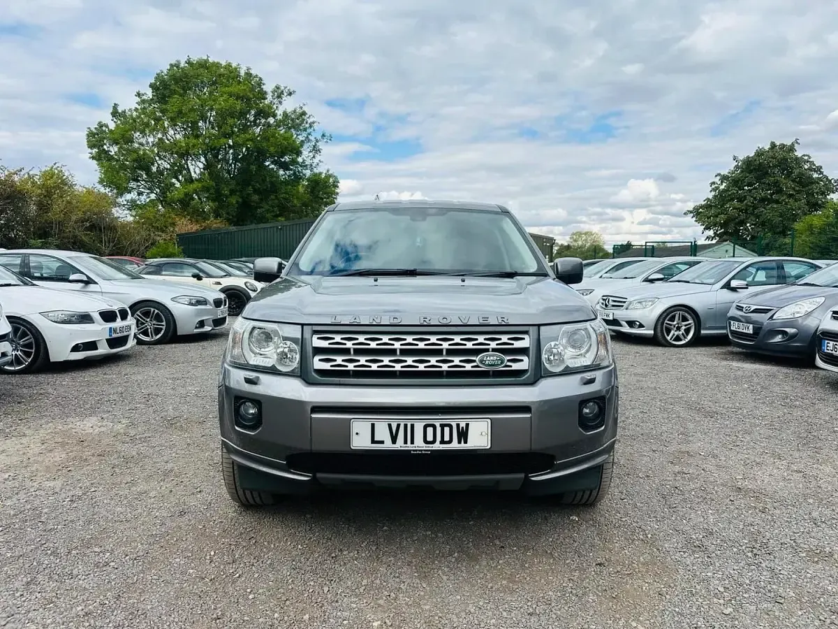 Used Land Rover Freelander 2 187 HP (137 kW) 2011 Grey SUV