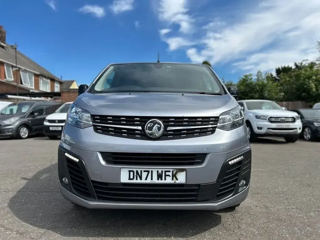 Used Vauxhall Vivaro Sportive 150 HP (110 kW) 2022 Grey MPV
