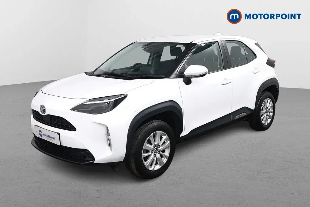 Used Toyota Yaris Hybrid 2024 White Hatchback