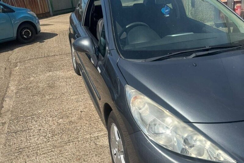 Grey Used 2010 Peugeot 207 Hatchback | £1,295 (Good price) - Image 1/1