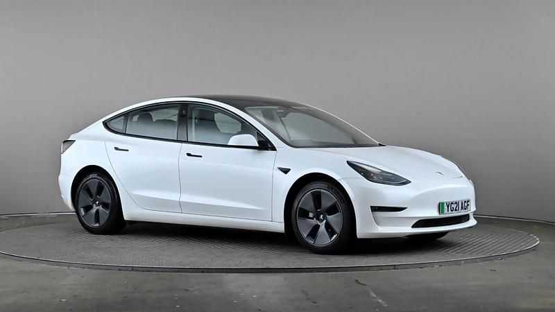 White Used 2021 Tesla Model 3 Long Range Sedan | £16,777 (Fair price) - Image 1/4