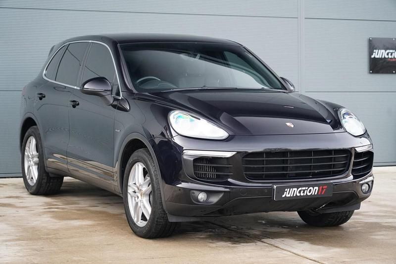 Usado Porsche Cayenne 262 HP (192 kW) 2016 Preto SUV