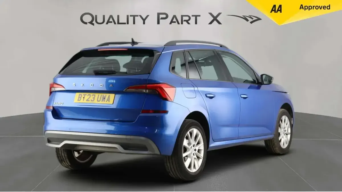 Used Skoda Kamiq SE Drive 110 HP (80 kW) 2023 Blue SUV