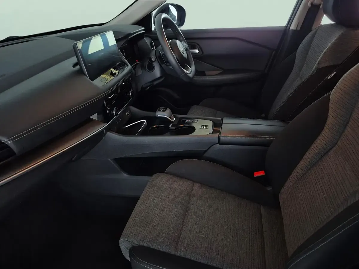 Used Nissan X-Trail N-Connecta 163 HP (119 kW) 2024 Black SUV