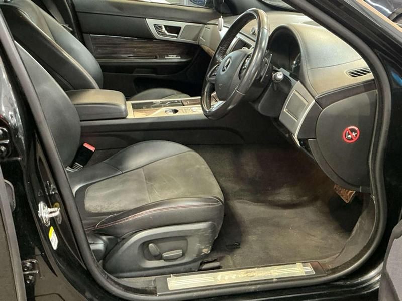 Used Jaguar XF R-Sport 200 HP (147 kW) 2014 Black Sedan