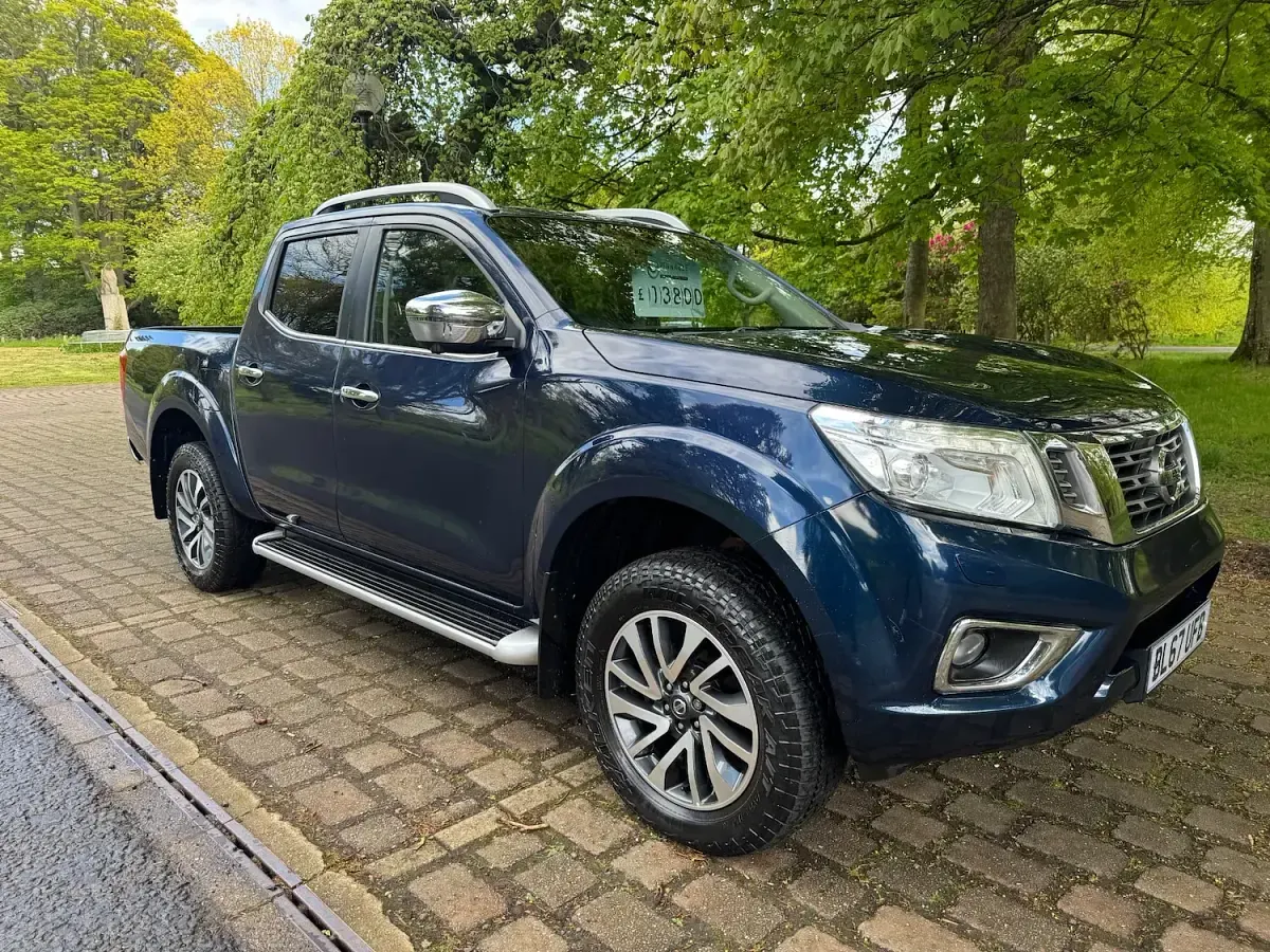 Used Nissan Navara Tekna 190 HP (139 kW) 2017 Blue Pickup