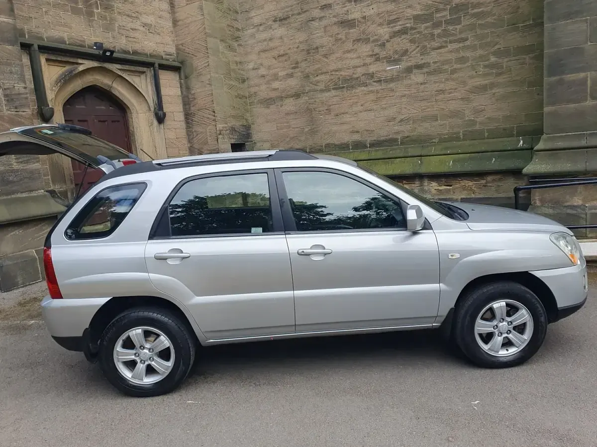 Used Kia Sportage 2010 Silver SUV