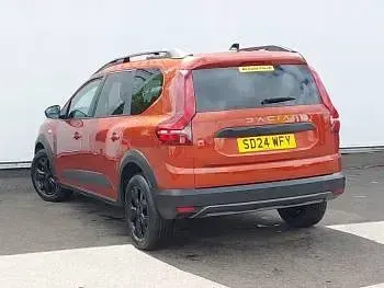 Used Dacia Jogger Extreme 109 HP (80 kW) 2024 Brown MPV
