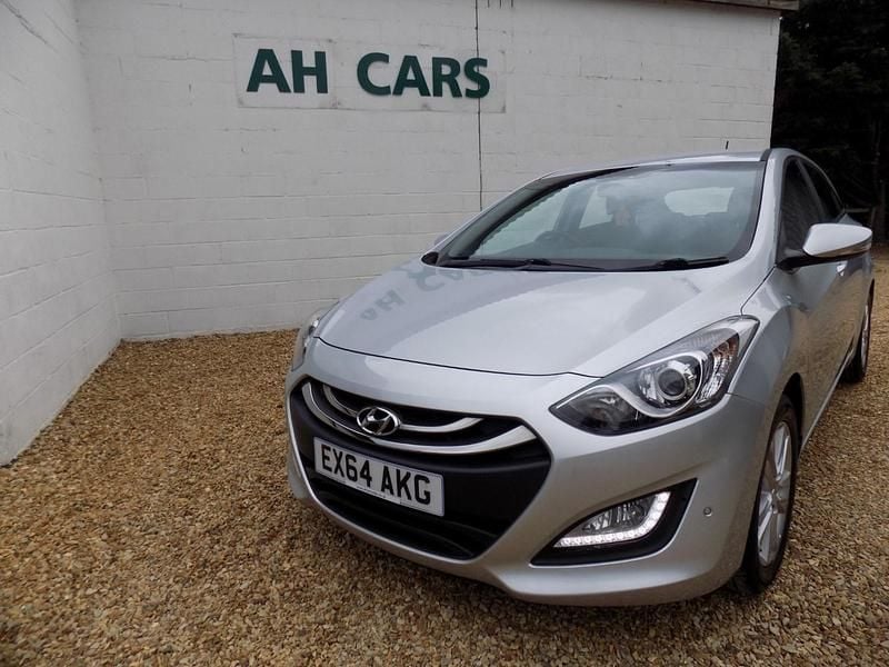 Silver Used 2014 Hyundai i30 Style Hatchback | £7,000 (Fair price) - Image 1/4
