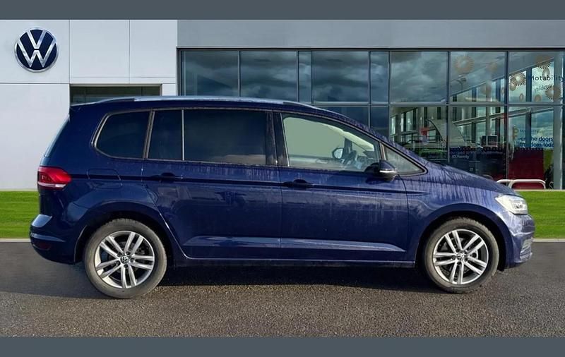 Used VW Touran Match 147 HP (108 kW) 2025 Blue MPV