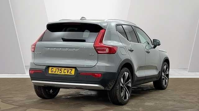 New Volvo XC40 Ultra 161 HP (118 kW) 2025 Grey SUV