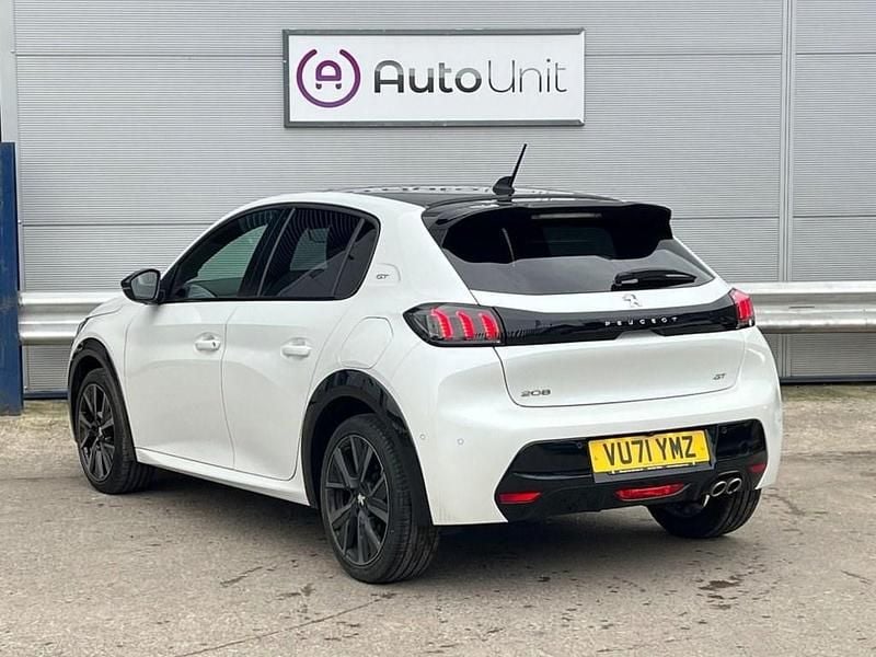 Used Peugeot 208 Premium 131 HP (96 kW) 2021 White Hatchback