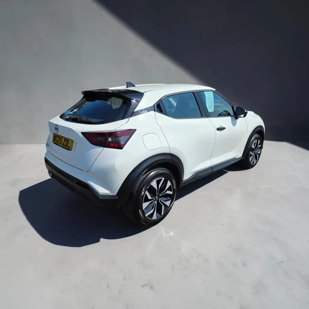 Used Nissan Juke Acenta Premium 114 HP (83 kW) 2025 White SUV