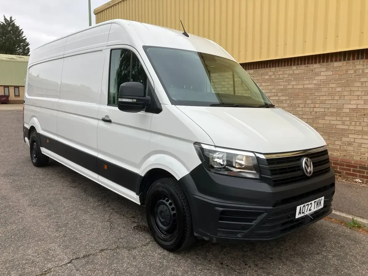 Usado VW Crafter Trendline 140 HP (102 kW) 2022 Branco Van