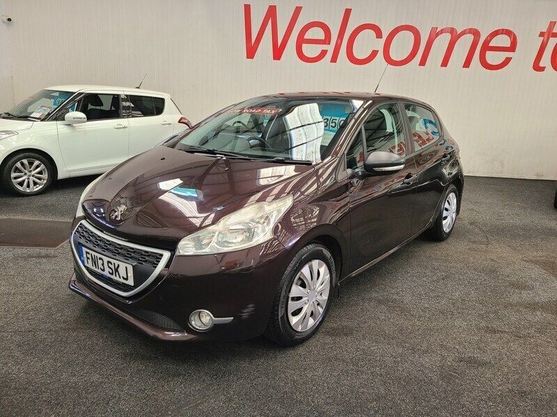 Red Used 2013 Peugeot 208 Access Hatchback | £3,150 (Fair price) - Image 1/4