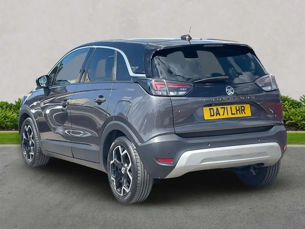 Used Vauxhall Crossland Edition 83 HP (61 kW) 2022 Grey SUV