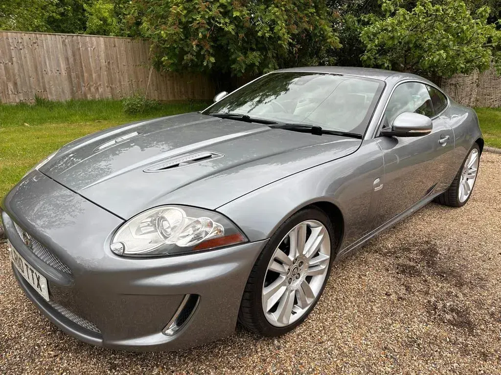 Used Jaguar XKR 510 HP (375 kW) 2010 Grey Coupe