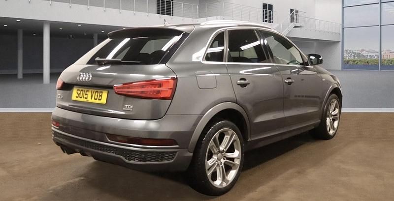 Begagnad Audi Q3 S-line plus 2015 Grå SUV