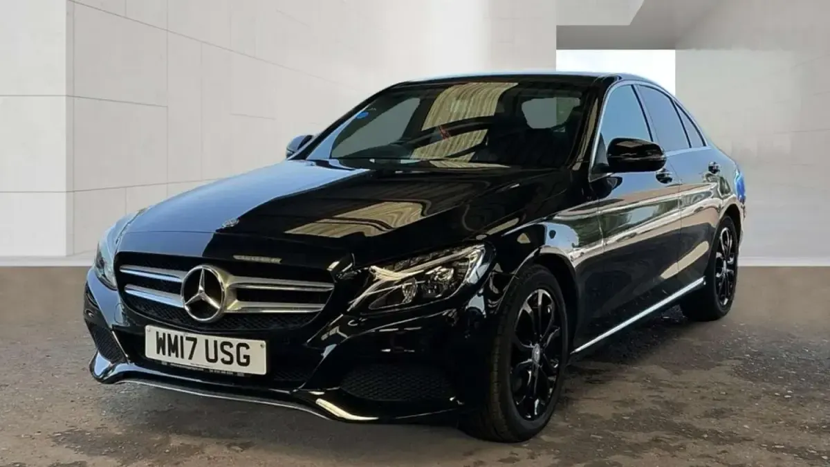 Used Mercedes C200 184 HP (135 kW) 2017 Black Sedan