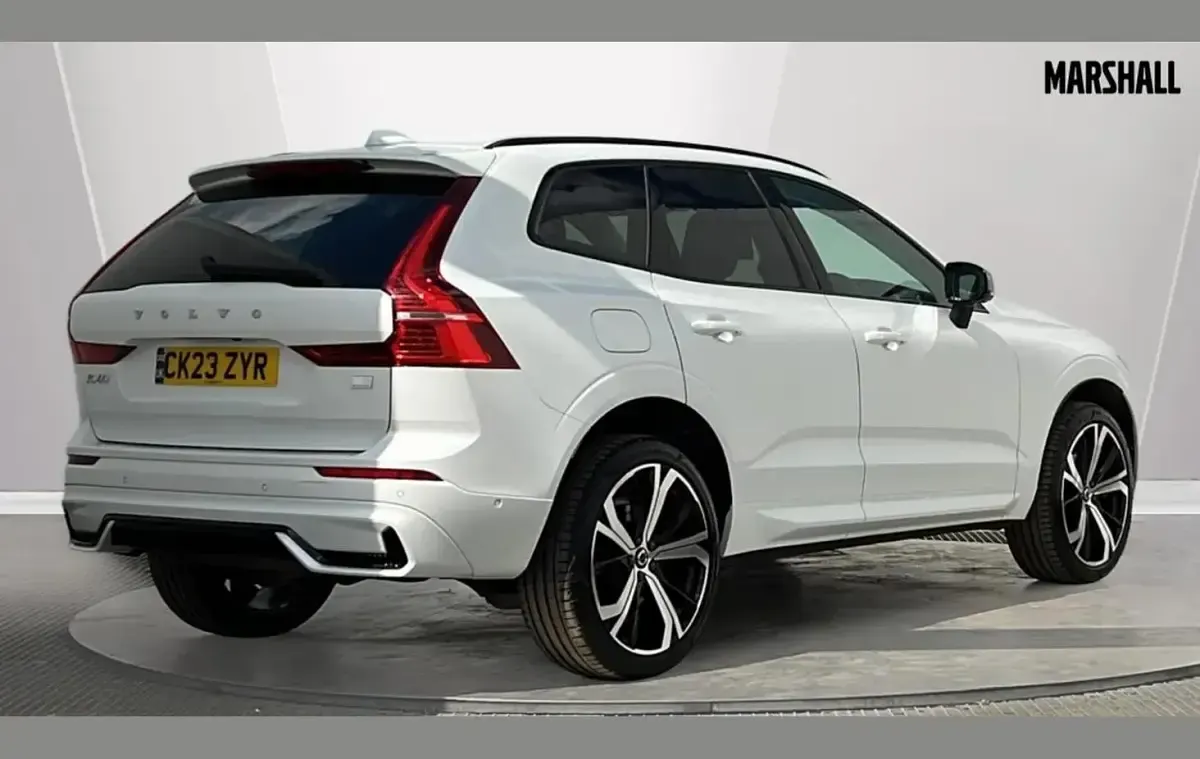 Used Volvo XC60 Ultimate 455 HP (334 kW) 2023 White SUV
